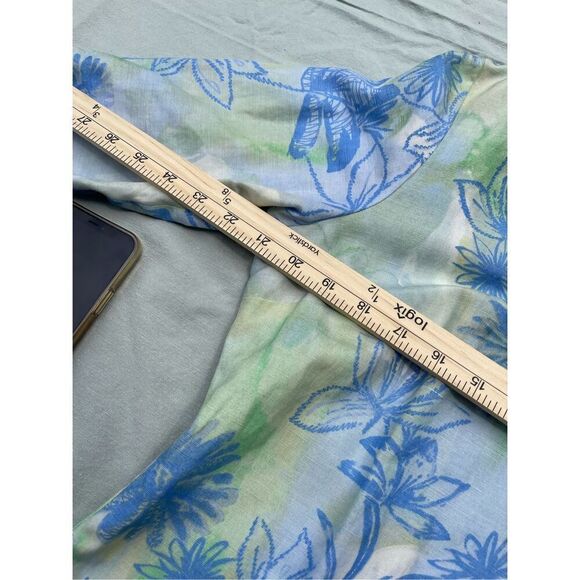 Tsunami size L silk linen blend  button tie cuff top. - Picture 5 of 8